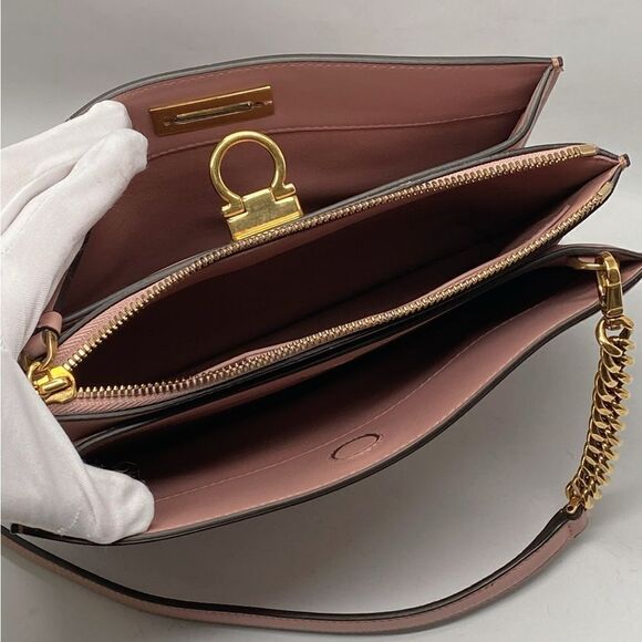 Salvatore Ferragamo Trifolio Pink Shoulder Bag - Picture 7 of 16